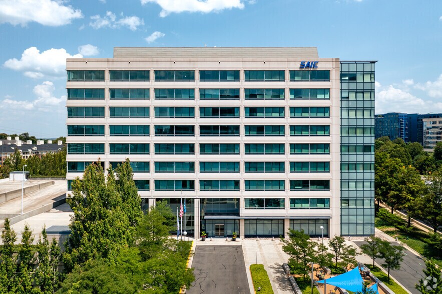 More Photos Of 12010 Sunset Hills Rd, Reston Office For Lease
