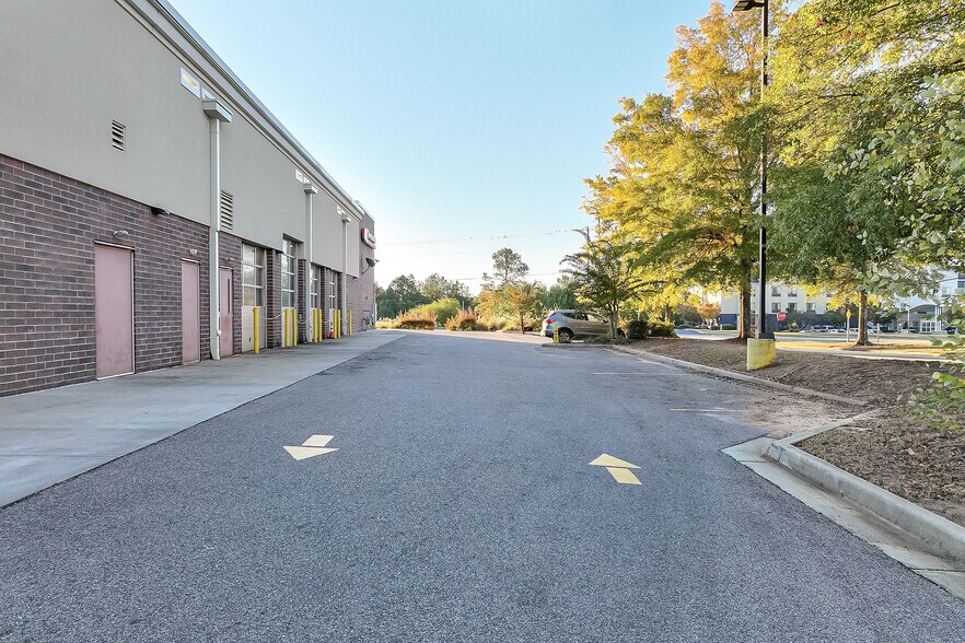 More Photos Of 2200 Interstate Dr, Opelika Auto Repair For Sale