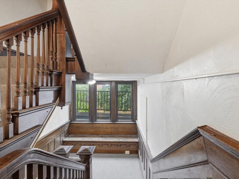 More Photos Of 215 S Braddock Ave, Pittsburgh Apartments For Sale