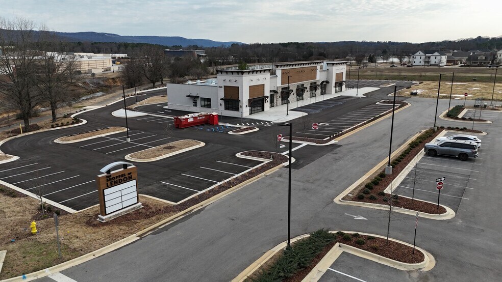 More Photos Of 2626 Carl T Jones SE Dr, Huntsville General Retail For Lease