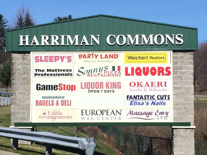 More Photos Of 215 Larkin Dr, Monroe Freestanding For Lease