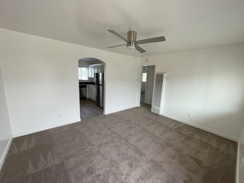 More Photos Of 481 Palm Ave, Imperial Beach Apartments For Sale