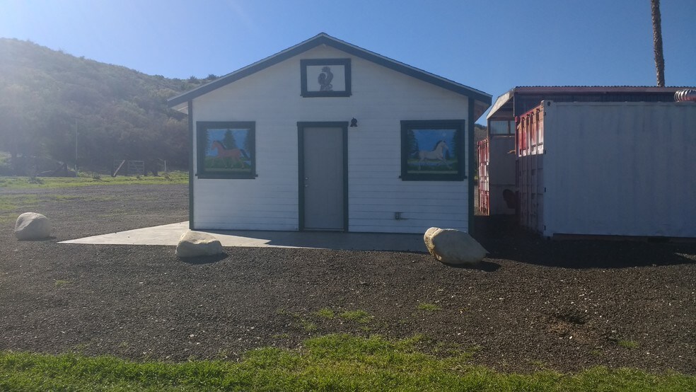 More Photos Of 29753-29757 Bouquet Canyon Rd, Santa Clarita Auto Dealership For Lease