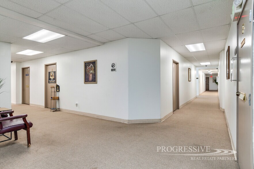 More Photos Of 211-230 S Riverside Ave, Rialto Storefront Retail Office For Lease