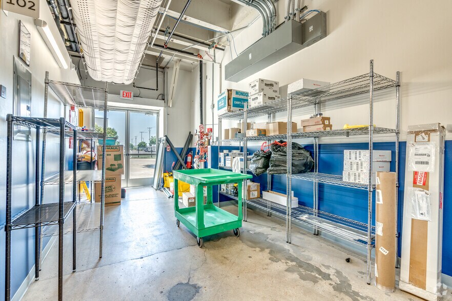 More Photos Of 5248 Democracy Dr, Plano General Retail For Sale