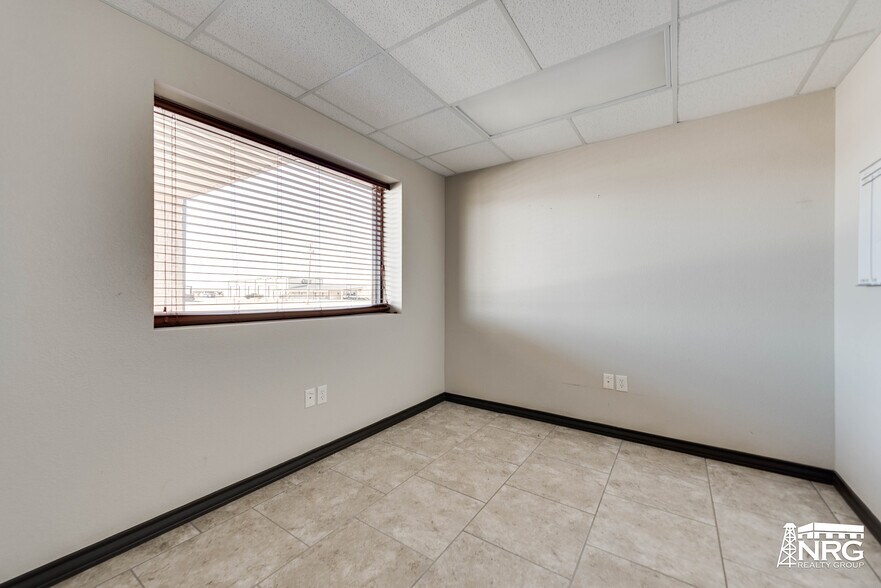 More Photos Of 3211 S County Road 1180, Midland Warehouse For Lease
