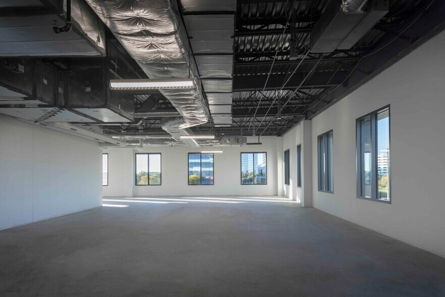 More Photos Of 10402 Valley Forge Dr, Houston Office For Lease