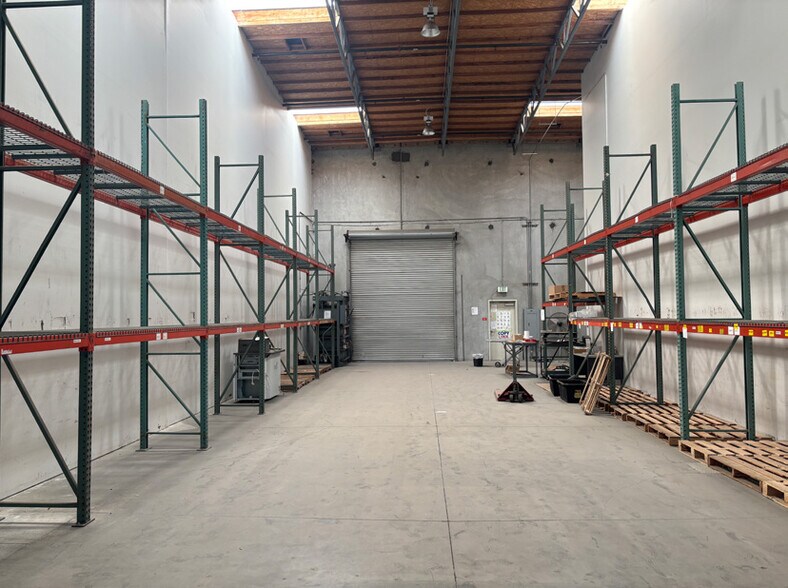More Photos Of 3441 Main St, Chula Vista Warehouse For Lease