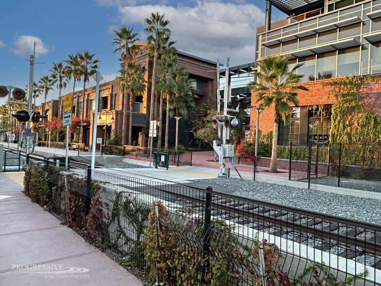 More Photos Of 330 3rd St, Redlands Restaurant For Lease