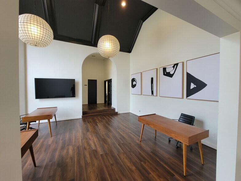 More Photos Of 23122 Valley Ranch Pky, Porter Coworking Space