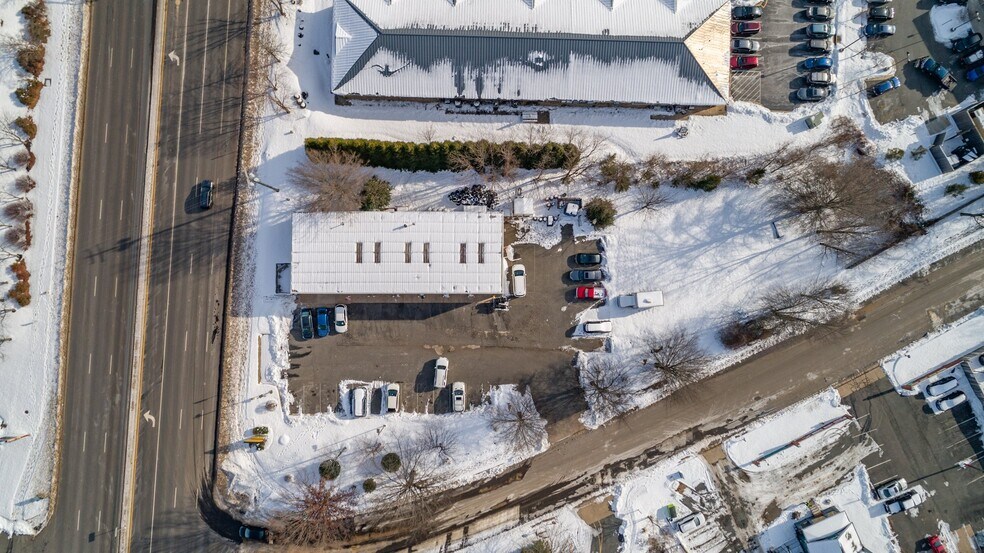 More Photos Of 9 Dorothy Ln, Stafford Auto Repair For Sale