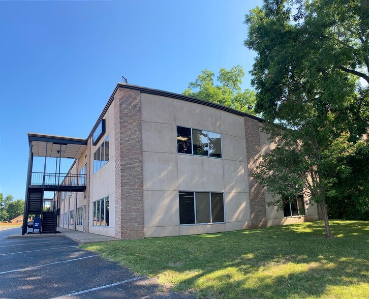 More Photos Of 3020 Knight St, Shreveport Loft Creative Space For Lease