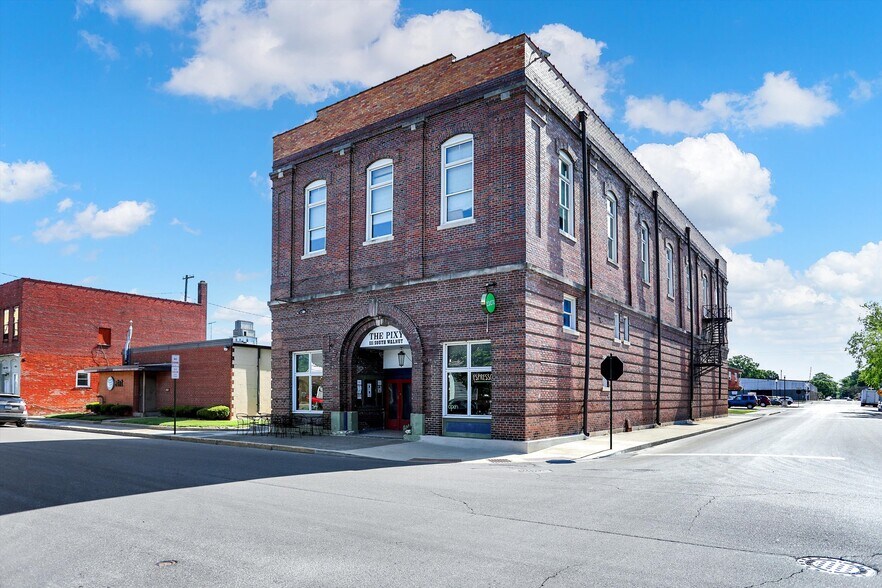 More Photos Of 111 S Walnut St, Edinburgh Theater Concert Hall For Sale