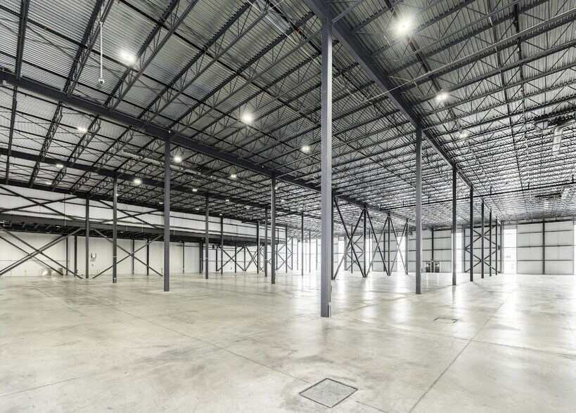 More Photos Of 377-385 Rue Dupuy, Québec Warehouse For Lease