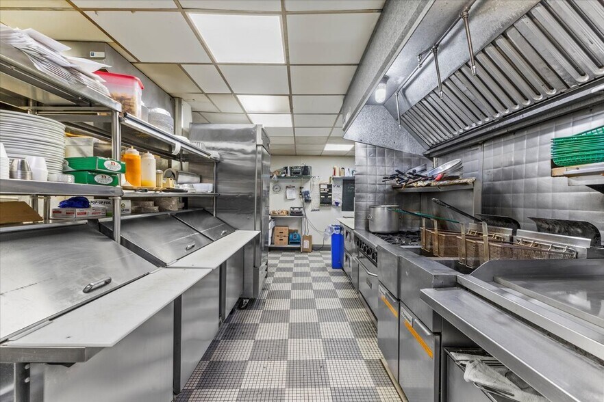 More Photos Of 232 W Moorestown Rd, Wind Gap Restaurant For Sale