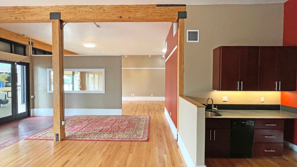 More Photos Of 2371-2373 San Pablo Ave, Berkeley Storefront Retail Residential For Lease