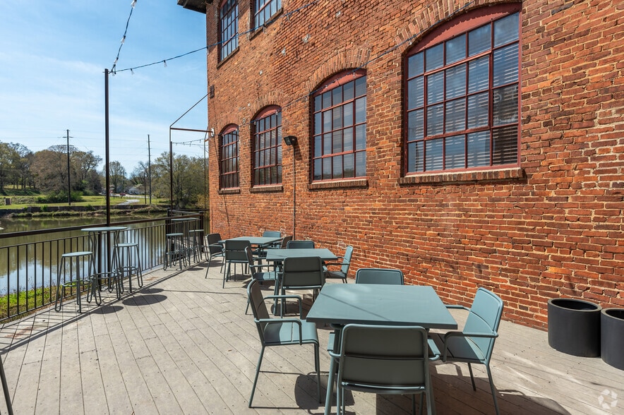 More Photos Of 2100 Main St, Porterdale Apartments For Lease