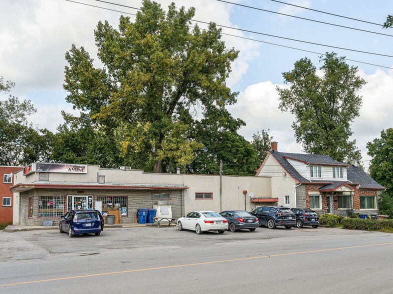 Primary Photo Of 5115 Rang Du Bas-Saint-François, Laval Convenience Store For Sale