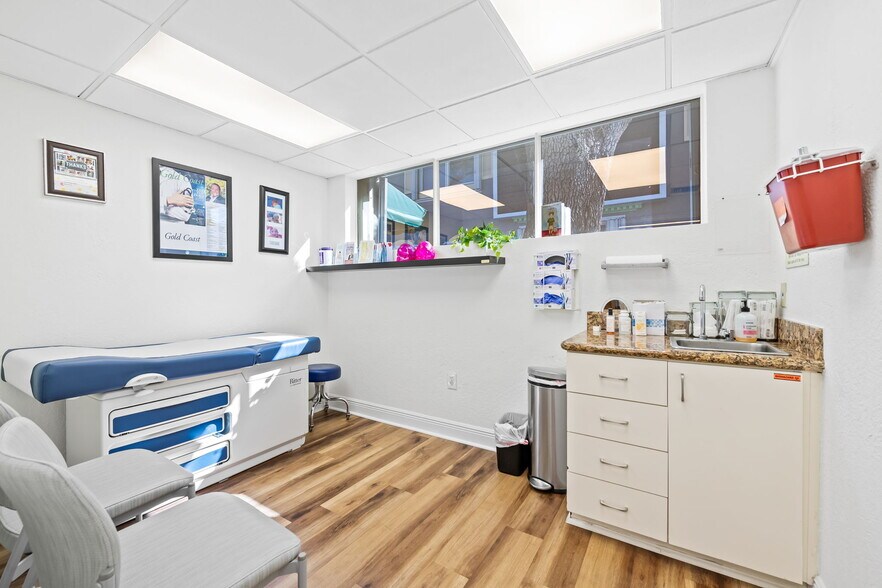 More Photos Of 100 SE 15th Ave, Fort Lauderdale Medical For Lease