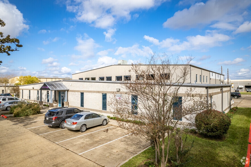 More Photos Of 10302 Mula Rd, Stafford Warehouse For Sale