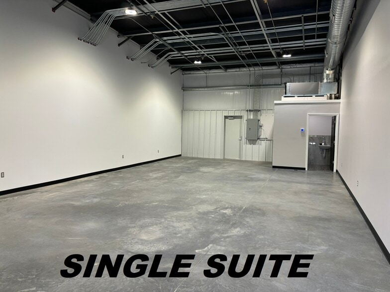 More Photos Of 230 Casey's Ln, Flowood Light Distribution For Lease