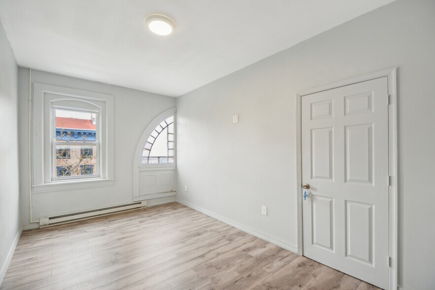 More Photos Of 506 Northampton St, Easton Apartments For Sale