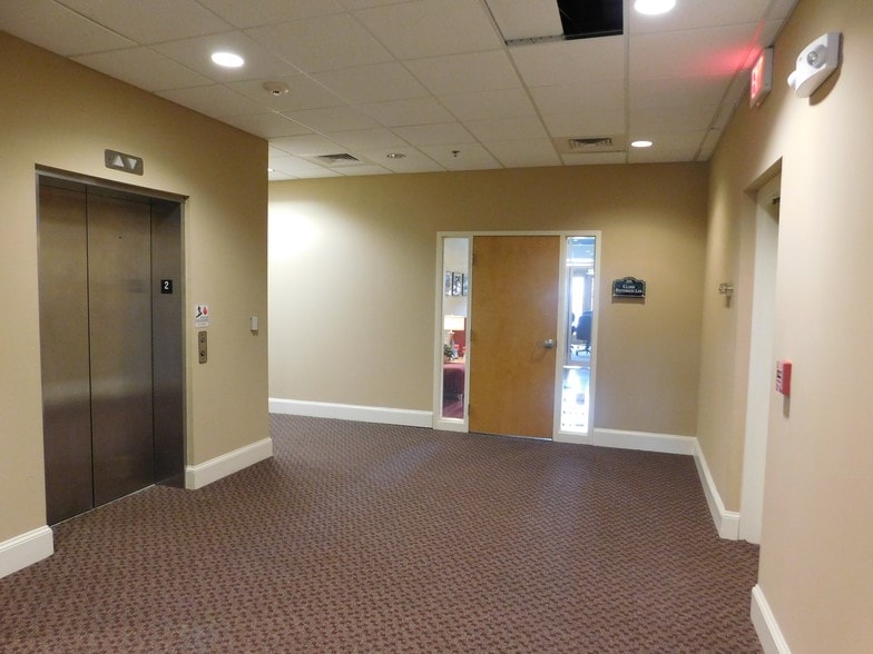 More Photos Of 350 Town Center Ave, Suwanee Office For Lease