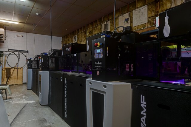 More Photos Of 643 S Dixie Hwy, Beecher Freestanding For Sale