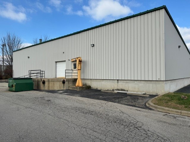More Photos Of 2500 Plantside Dr, Louisville Auto Repair For Lease