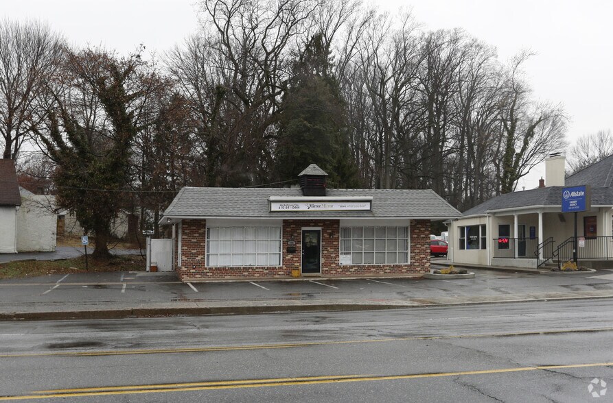More Photos Of 444 Baltimore Pike, Springfield Township General Retail For Sale