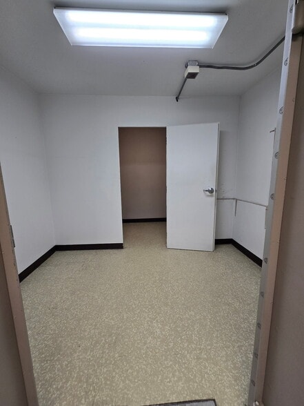 More Photos Of 204 E State St, Botkins Office For Lease