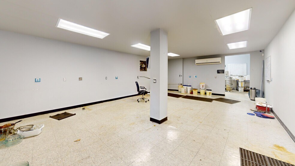 More Photos Of 516 S 1st Ave, Hillsboro Service For Lease