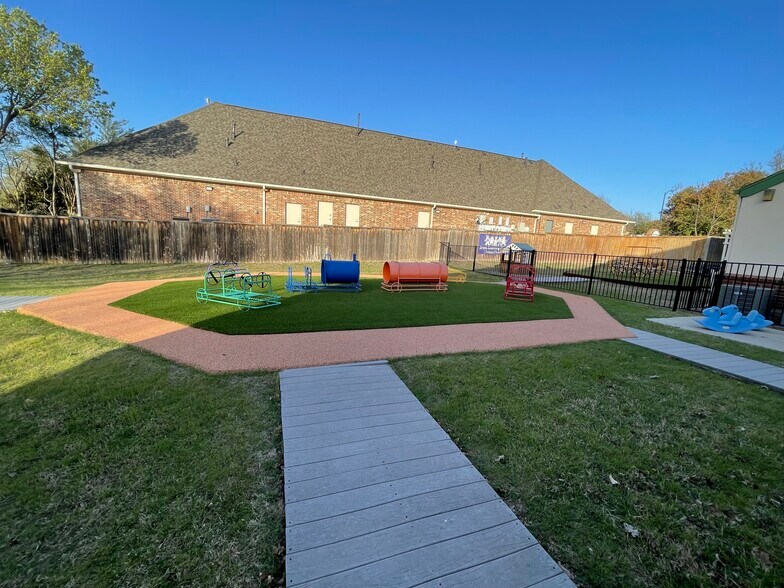 More Photos Of 7480 Stonebrook Pky, Frisco Daycare Center For Sale