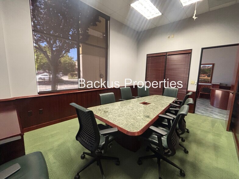 More Photos Of 1586 Moffett St, Salinas Light Distribution For Lease