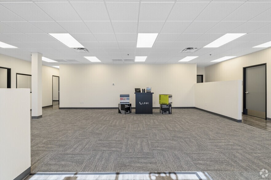 More Photos Of 5302 W Buckeye Rd, Phoenix Unknown For Lease