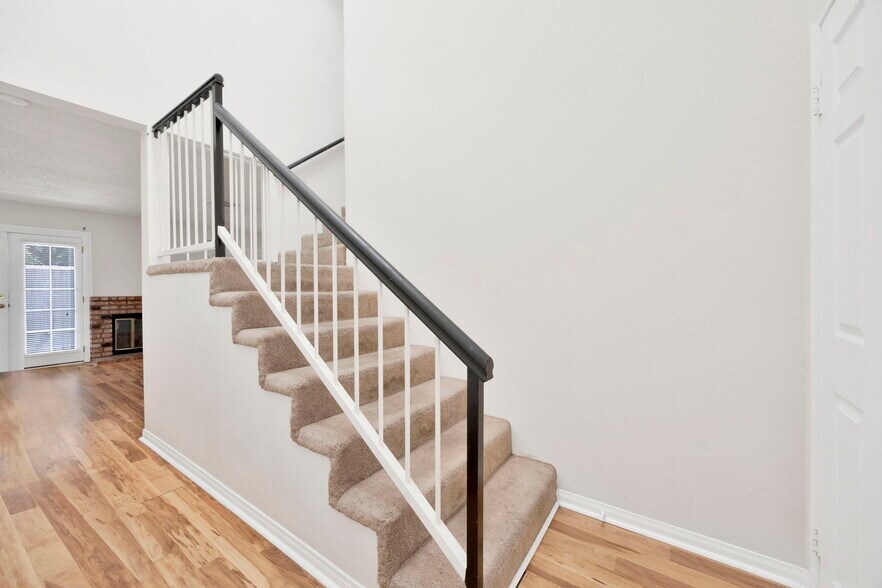 More Photos Of 1835 S Alta Vista Ave, Monrovia Multifamily For Sale