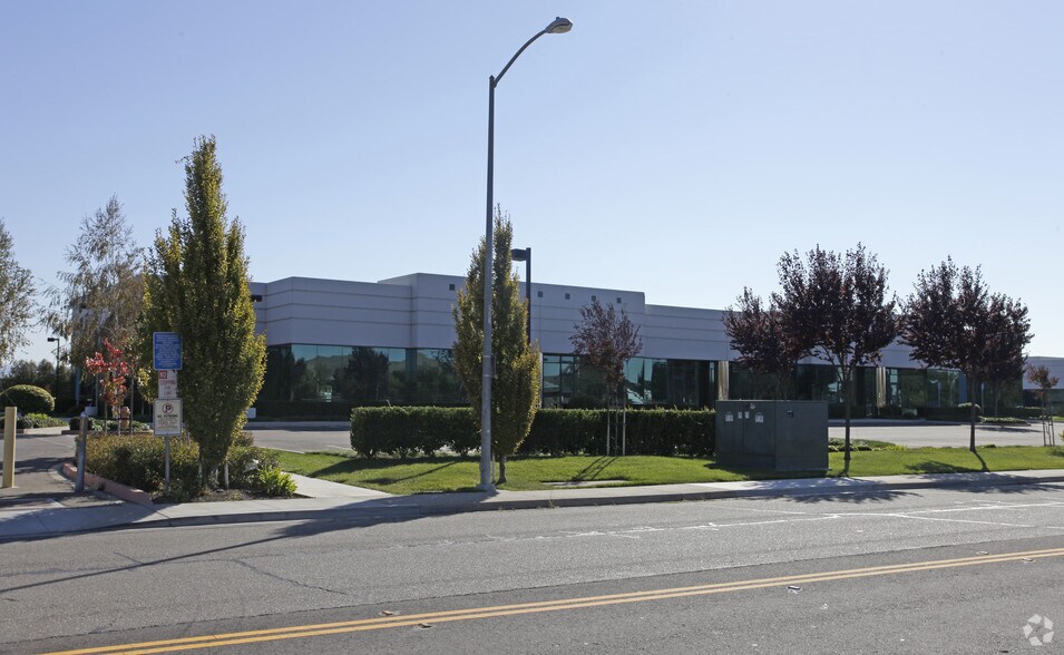 More Photos Of 95 E Airway Blvd, Livermore Unknown For Lease