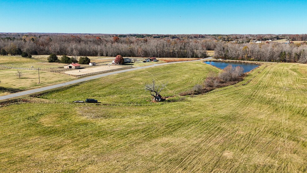 More Photos Of 6605 Phillippi Rd, Liberty Land For Sale