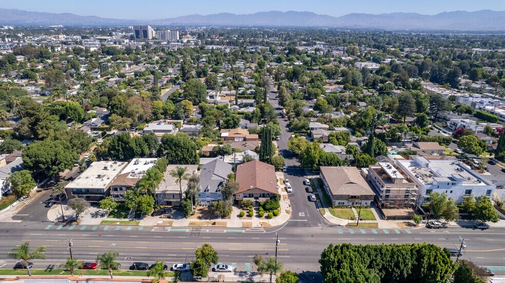 More Photos Of 14205 Burbank Blvd, Van Nuys Apartments For Sale