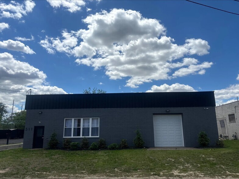 More Photos Of 511 N Read St, Riverton Warehouse For Sale