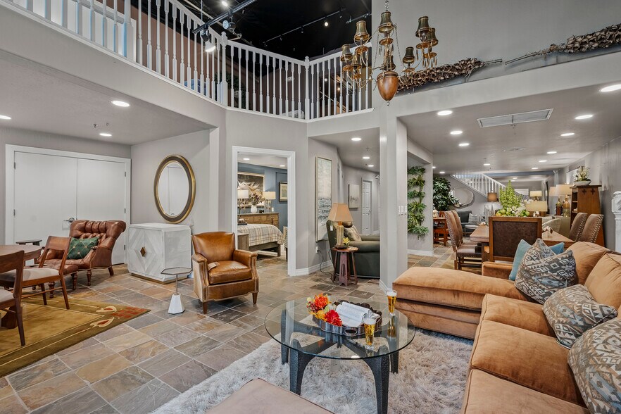 More Photos Of 850 E Patriot Blvd, Reno Showroom For Sale