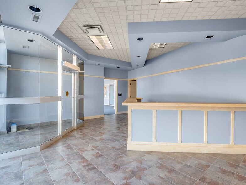 More Photos Of 3200 Deziel Dr, Windsor Unknown For Lease