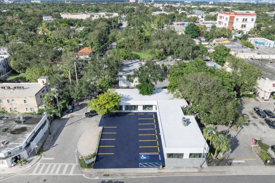 More Photos Of 159 NE 54th St, Miami Freestanding For Lease