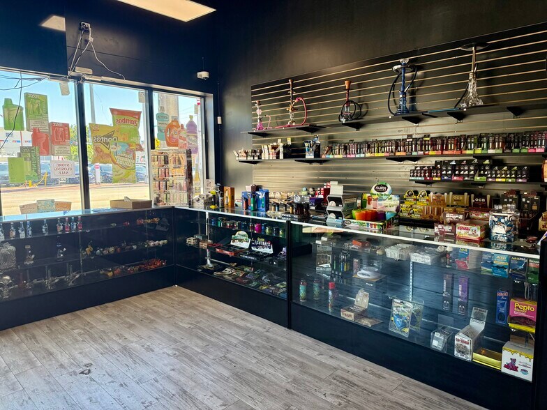 More Photos Of 300 SW 17th Ave, Miami Fast Food For Lease