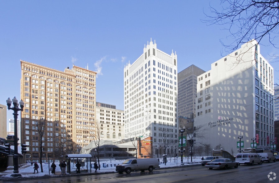 More Photos Of 327 S Plymouth Ct, Chicago Office For Lease