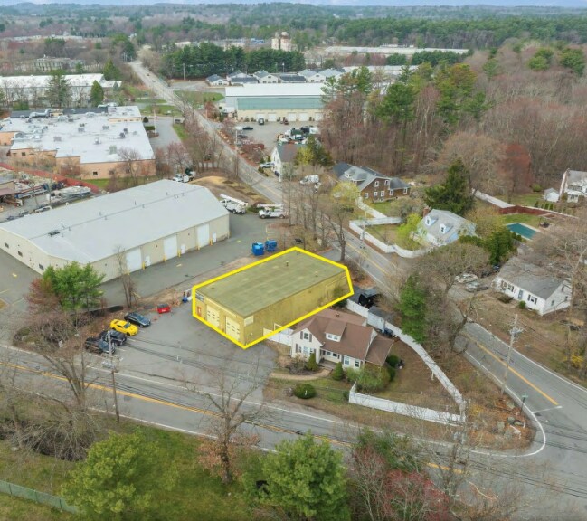 Primary Photo Of 779 Woburn St, Wilmington Auto Repair For Lease