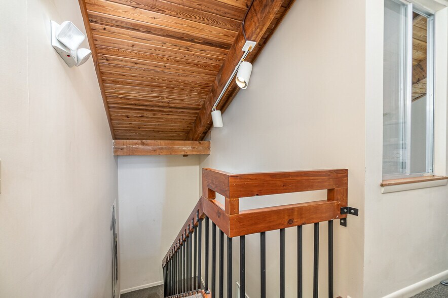 More Photos Of 1250 W Eau Gallie Blvd, Melbourne Medical For Sale