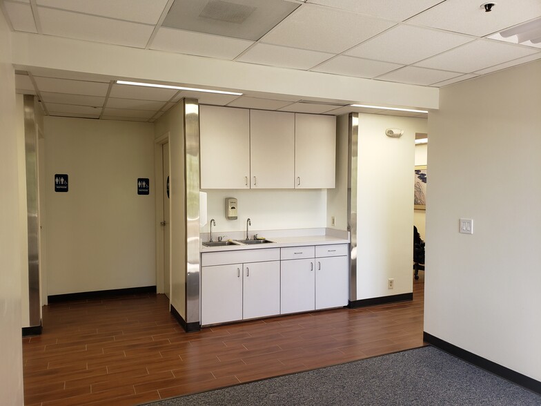 More Photos Of 125 N Jackson Ave, San Jose Medical For Sale