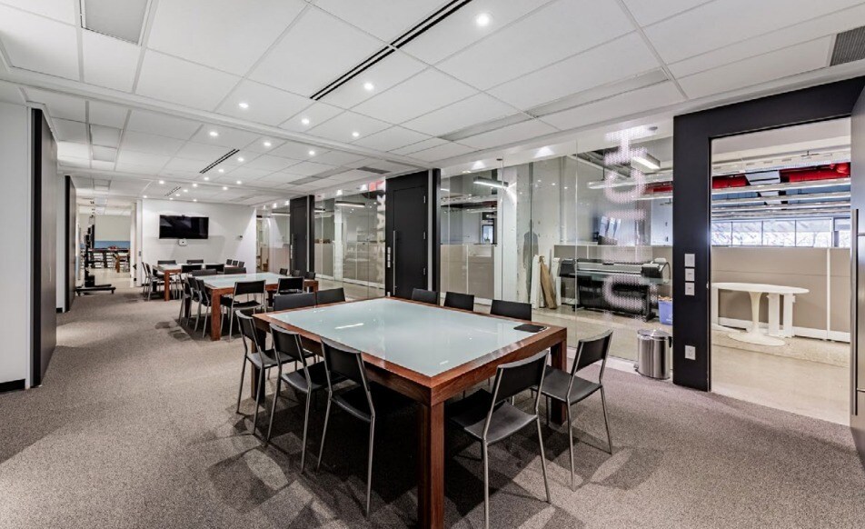 More Photos Of 33 Harbour Sq, Toronto Multifamily For Sale