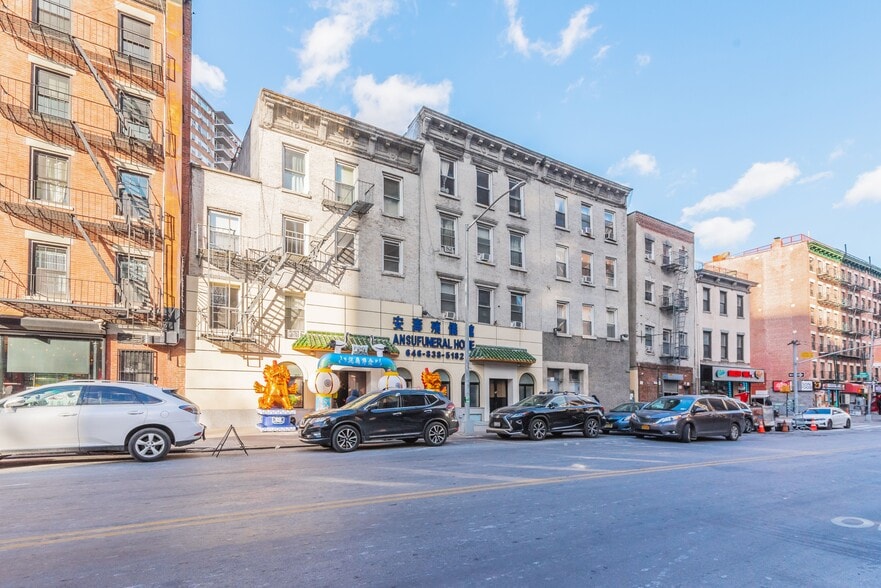 More Photos Of 35 Madison St, New York Apartments For Sale